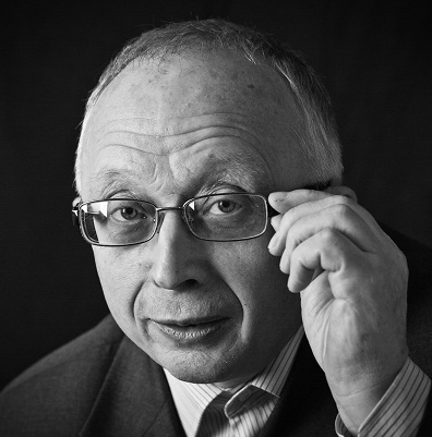 Николай Старостин